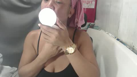 xnewcummachinex online show from 3, 6, 2026