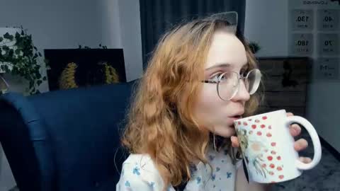 Kylie  online show from 24, 9, 2025