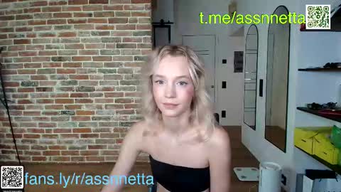 Assnnettablondie online show from 16, 9, 2025