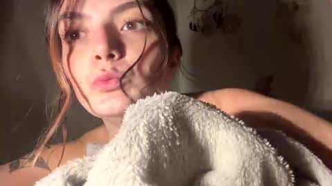 Snapshot of xocammymuse chatting on 6, 11, 2025 Cammy Muse online show from 6, 11, 2025