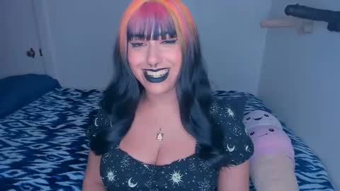 Rae  online show from 6, 12, 2024
