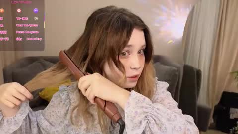 Snapshot of xohanna chatting on 29, 11, 2025 Milana online show from 29, 11, 2025