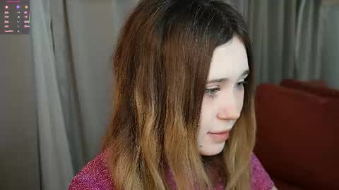 Snapshot of xohanna chatting on 30, 11, 2025 Milana online show from 30, 11, 2025