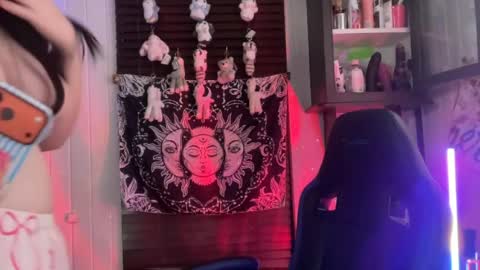 Snapshot of xopeachybaby chatting on 23, 7, 2026 xopeachybaby online show from 23, 7, 2026