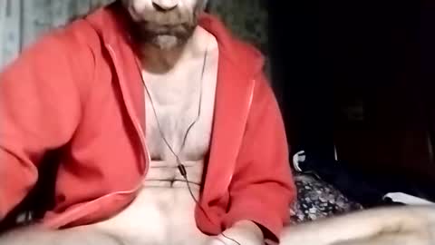 Snapshot of xploid1982 chatting on 2, 11, 2025 xploid1982 online show from 2, 11, 2025