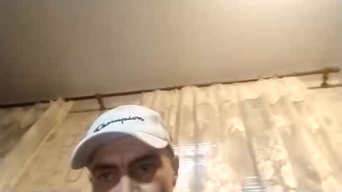 Snapshot of xploid1982 chatting on 6, 11, 2025 xploid1982 online show from 6, 11, 2025