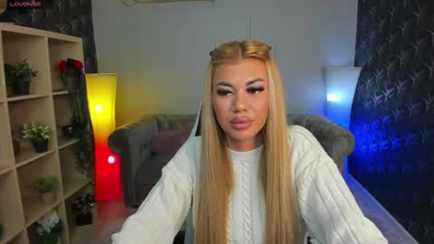 Snapshot of xpuka chatting on 1, 11, 2025 xpuka online show from 1, 11, 2025