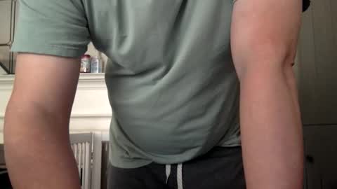 Snapshot of xrdrcrx chatting on 8, 1, 2026 xrdrcrx online show from 8, 1, 2026