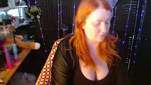 Snapshot of xredbanshee chatting on 21, 1, 2025 xredbanshee online show from 21, 1, 2025