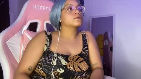 xStarGazingx online show from 8, 7, 2026