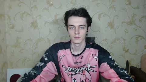 traqqq online show from 19, 12, 2025