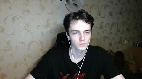 traqqq online show from 17, 6, 2026