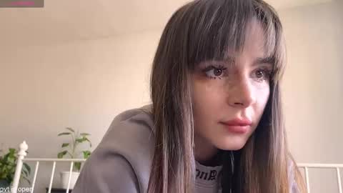 Lily online show from 6, 3, 2026