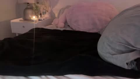 Lily online show from 16, 5, 2026