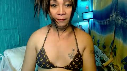 xxaprillovexx online show from 18, 3, 2026