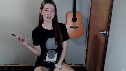 Snapshot of xxinnocentbellaxx chatting on 24, 12, 2024 Dyanna Zulla online show from 24, 12, 2024