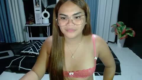 Kylie Smith online show from 26, 4, 2026