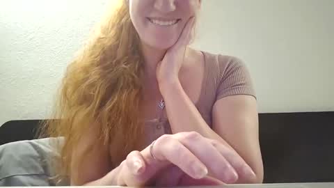 Snapshot of xxmariebliss chatting on 8, 6, 2026 xxmariebliss online show from 8, 6, 2026