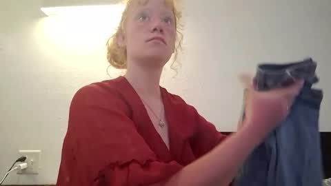 Snapshot of xxmariebliss chatting on 10, 6, 2026 xxmariebliss online show from 10, 6, 2026