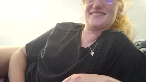 Snapshot of xxmariebliss chatting on 27, 6, 2026 xxmariebliss online show from 27, 6, 2026