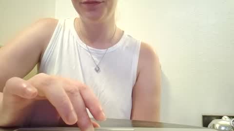 Snapshot of xxmariebliss chatting on 11, 7, 2026 xxmariebliss online show from 11, 7, 2026