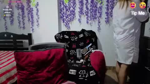 xxmilexx online show from 8, 7, 2026