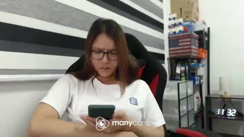Snapshot of xxmonsterbigcockxx chatting on 22, 1, 2025 Kaycee online show from 22, 1, 2025