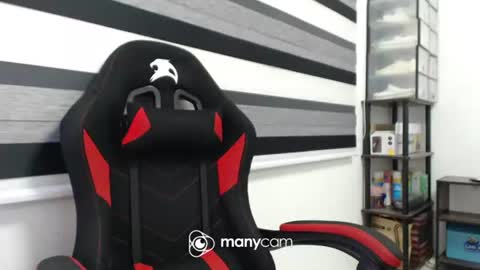  Kaycee  online show from 15, 3, 2026