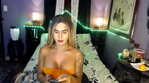 Snapshot of xxqueenofperfectionxx chatting on 2, 1, 2025 urperfection kelly online show from 2, 1, 2025