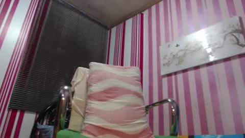 xxrowenatastycockforyouxx online show from 27, 2, 2025