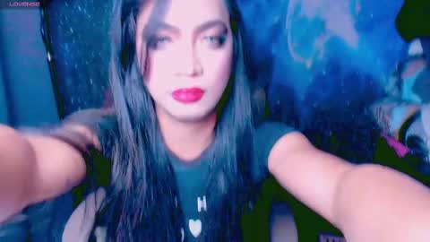 Lara online show from 4, 3, 2025