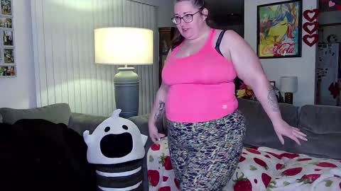 Strawberry Jane online show from 22, 1, 2025