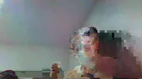   addy L   online show from 8, 5, 2026