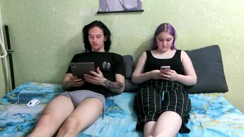 Snapshot of xxwewannafuckxx chatting on 1, 6, 2026 Chris and Leo online show from 1, 6, 2026