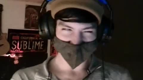 Snapshot of xxwhitefoxx chatting on 8, 3, 2025 David Fox online show from 8, 3, 2025