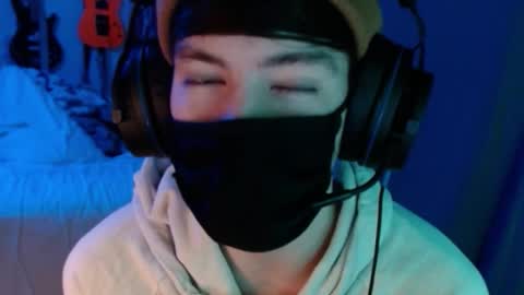 Snapshot of xxwhitefoxx chatting on 11, 11, 2025 David Fox online show from 11, 11, 2025