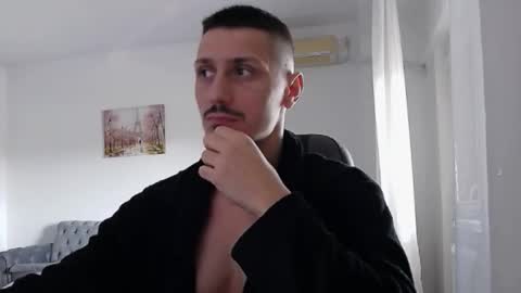 Snapshot of xxx_alejandro chatting on 17, 10, 2025 xxx_alejandro online show from 17, 10, 2025