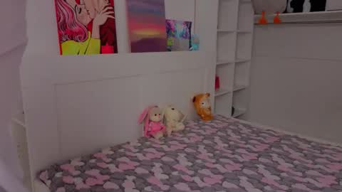 Snapshot of xxx_hotbae_xxx chatting on 1, 3, 2026 Eva online show from 1, 3, 2026