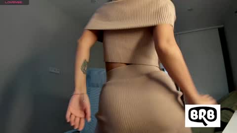 Snapshot of xxx_leila chatting on 8, 3, 2025 xxx_leila online show from 8, 3, 2025