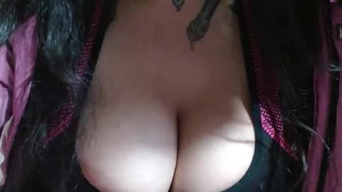 Snapshot of xxx_morena chatting on 6, 1, 2025 LILI online show from 6, 1, 2025