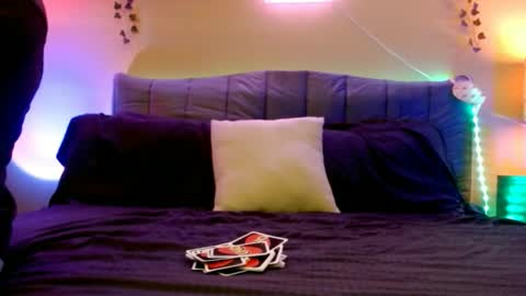 XXXGrillCheese online show from 10, 4, 2026