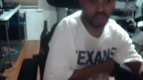 Snapshot of xxxonwheelz chatting on 20, 12, 2025 xxxonwheelz online show from 20, 12, 2025