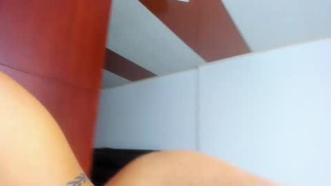 xxxtatianabustyxxx online show from 25, 2, 2025