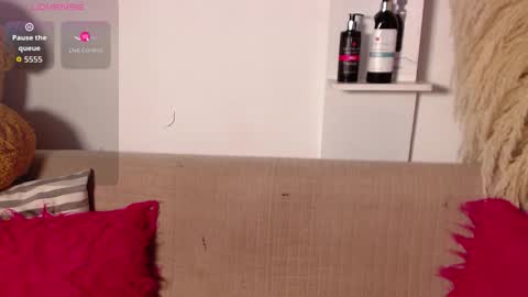 Snapshot of xyomarawild chatting on 21, 9, 2025 xyomarawild online show from 21, 9, 2025