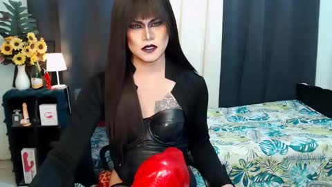 Snapshot of xyournightmarequeenx chatting on 29, 11, 2025 QueenMarina online show from 29, 11, 2025