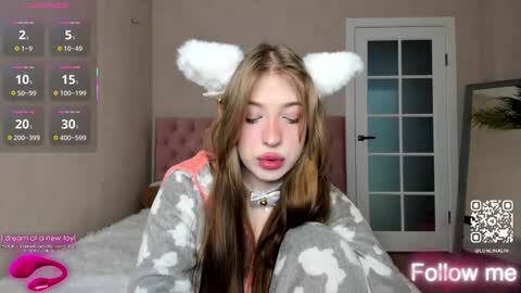 Snapshot of y0ung_lina18 chatting on 30, 9, 2025 Lina online show from 30, 9, 2025