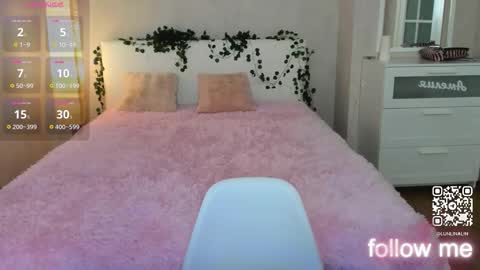 Snapshot of y0ung_lina18 chatting on 15, 10, 2025 Lina online show from 15, 10, 2025