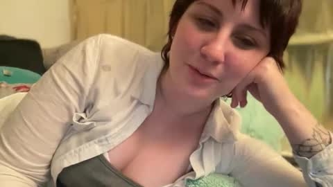 Snapshot of y0uvebeenjinxed chatting on 12, 5, 2026 Jinx online show from 12, 5, 2026