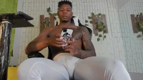 yacksson_lawrence online show from 10, 2, 2025