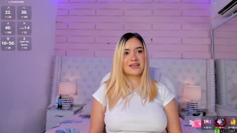 Snapshot of yaky_ chatting on 13, 12, 2024 Yakeline online show from 13, 12, 2024